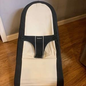 Baby Bjorn bouncy seat